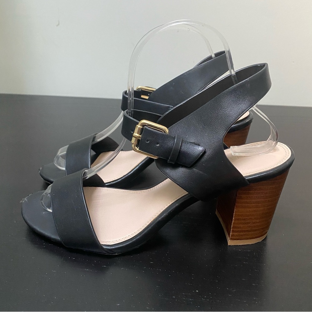 Kelly & Katie Frilisa Black and Tan Block Heel Sandals Size 8.5 Distressed